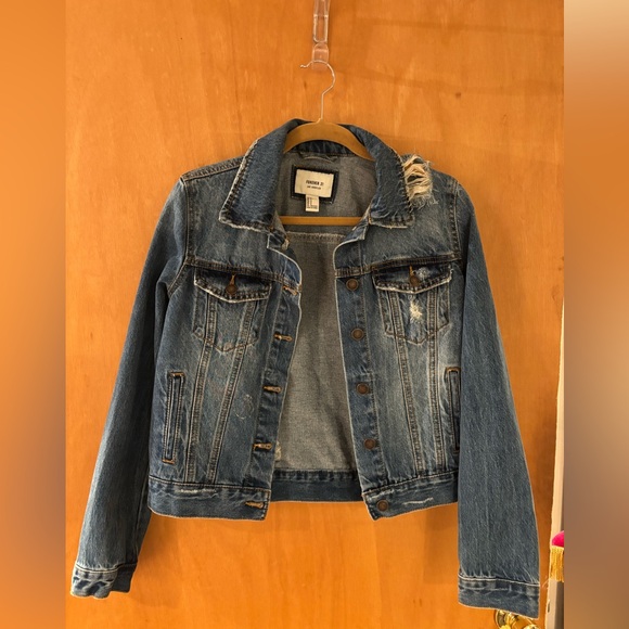 Forever 21 Jackets & Blazers - Forever 21 Blue Jean Jacket Cropped Distressed